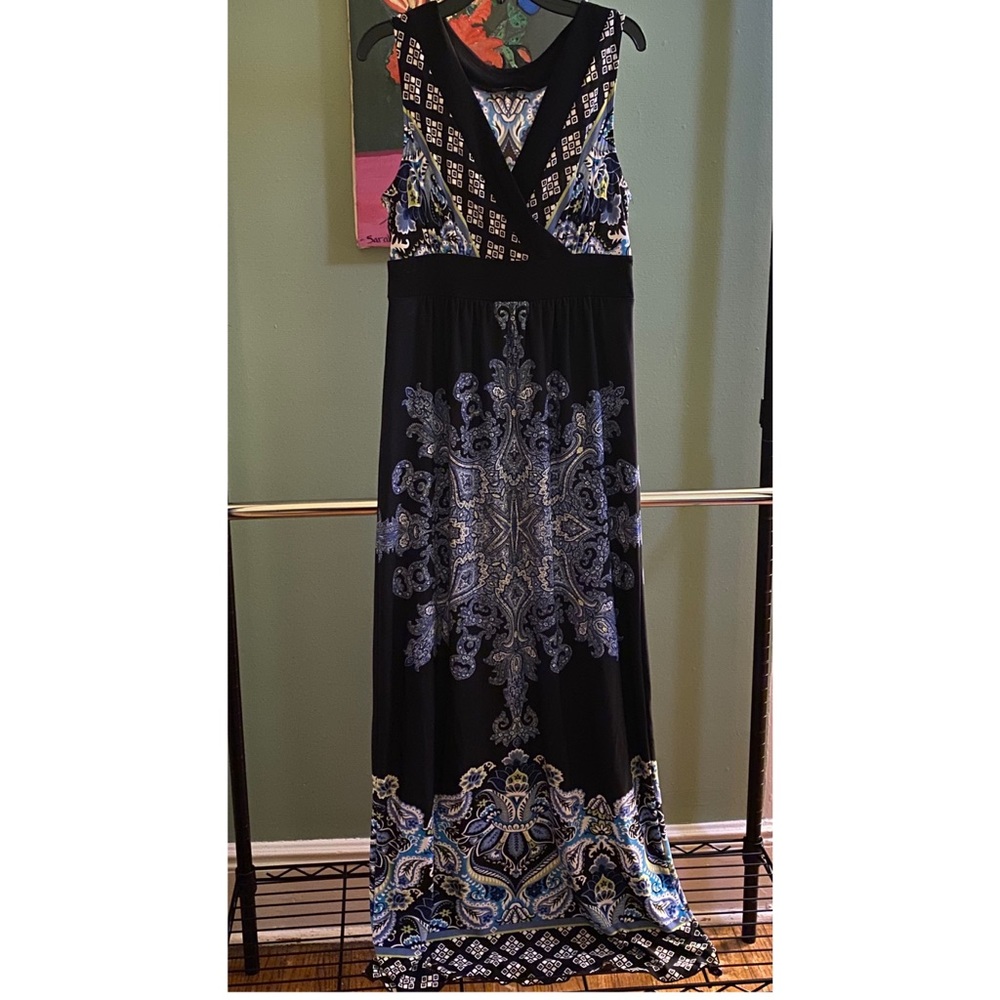 Women’s dress